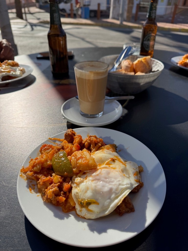 TAPAS patatas a lo pobre espagne